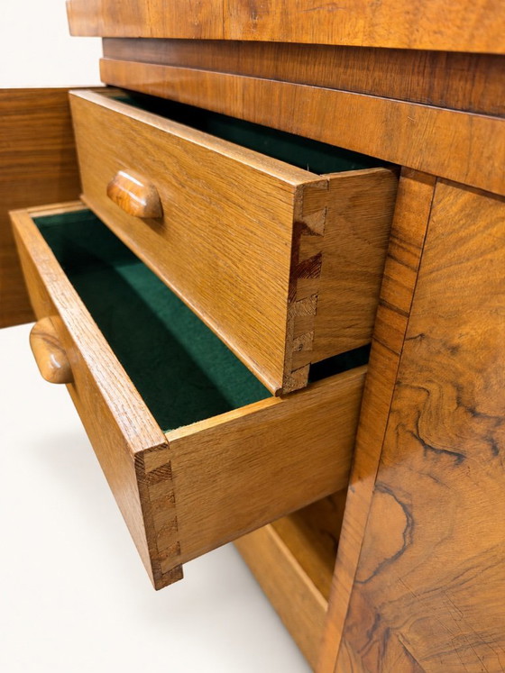 Credenze in legno con motivo a venatura geometrica, Marrone, Art Deco (foto 15 di 15)