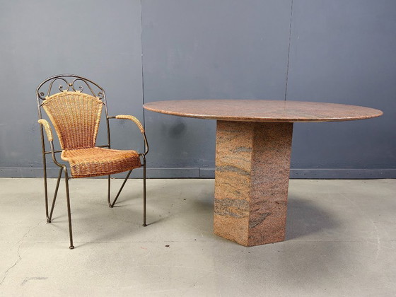 Image 1 of Table de salle à manger ronde vintage en granit, 1970