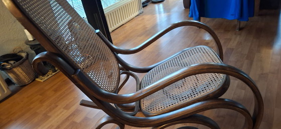Image 1 of Sedia a dondolo Thonet
