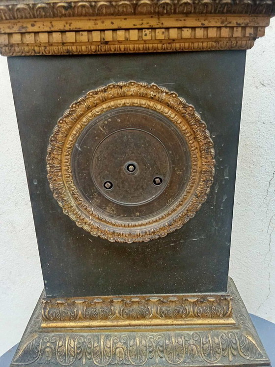 Image 1 of Kaminuhr aus Bronze – Restaurationszeit/Karl-X.-Periode
