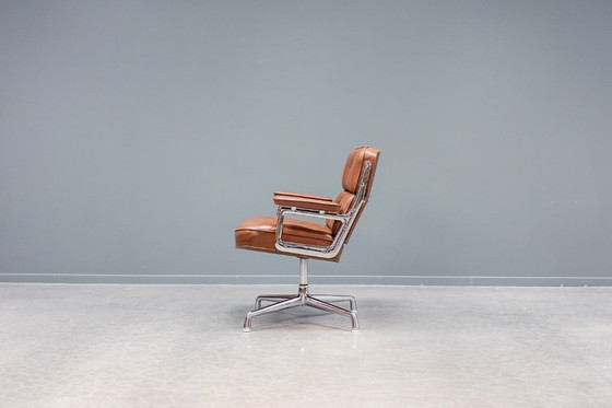 Image 1 of Eames ES108 lobby chair, 80’s