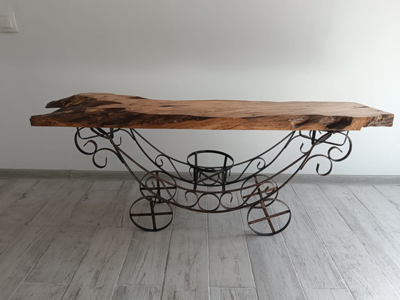 Image 1 of Plum Haven – The Essence of Timeless Craft