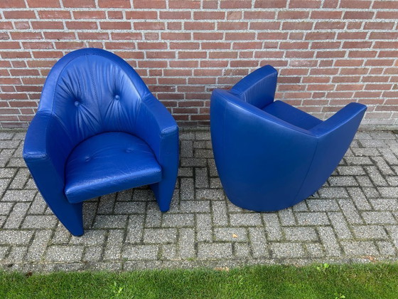 Image 1 of 2x Leolux Carabita armchairs cobalt blue leather