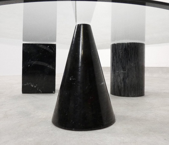 Image 1 of Table basse vintage italienne en marbre avec plateau en verre