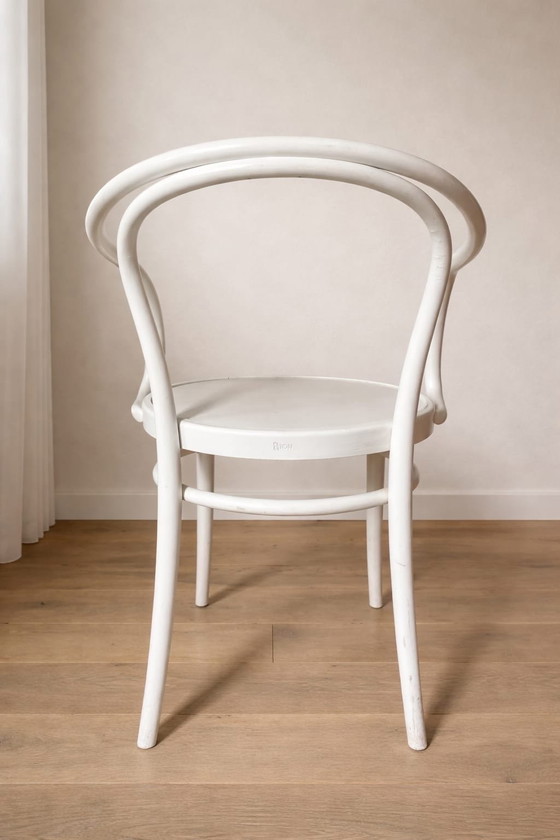 Image 1 of 2 Vintage Thonet stoelen – Model No. 204/ Vienna – Wit