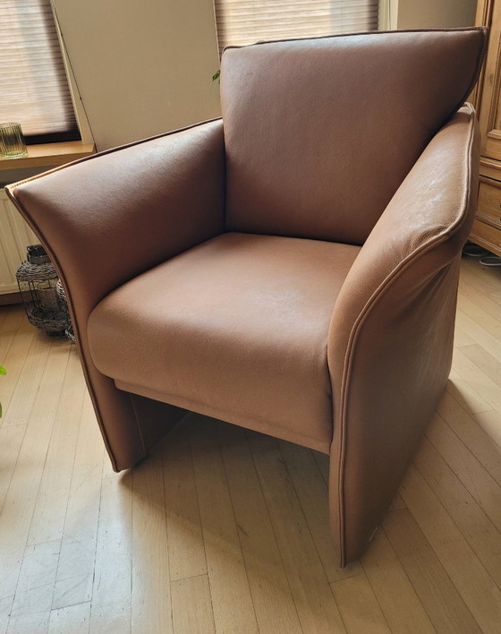 Image 1 of Bank met twee leren fauteuils