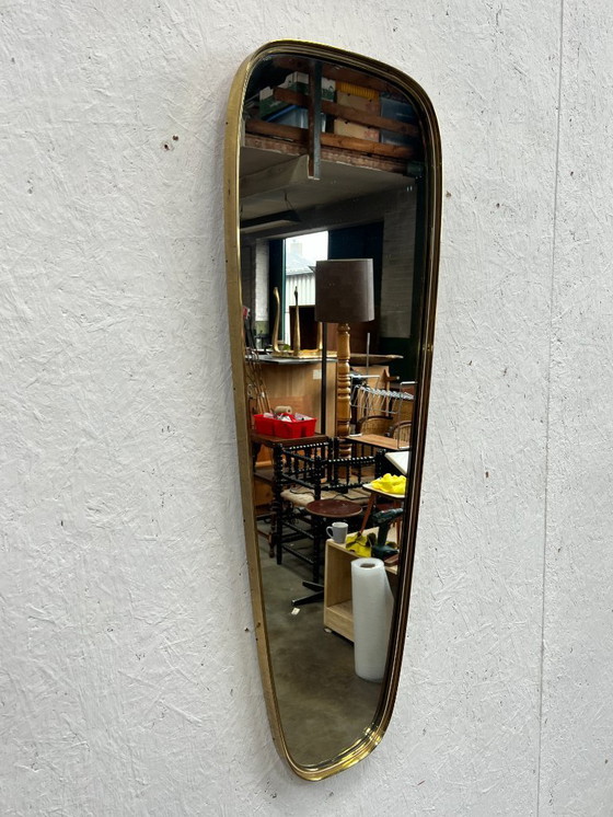 Image 1 of Specchio vintage di grandi dimensioni, con cornice dorata, anni '60.
