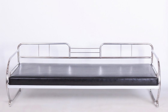 Restauriertes Bauhaus-Sofa, von Robert Slezak, Chrom, Leder, Tschechien, 1930er Jahre – Leather, Metal (photo 2 of 13)