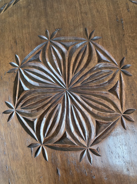 Image 1 of table d'appoint africaine vintage en tissu bio