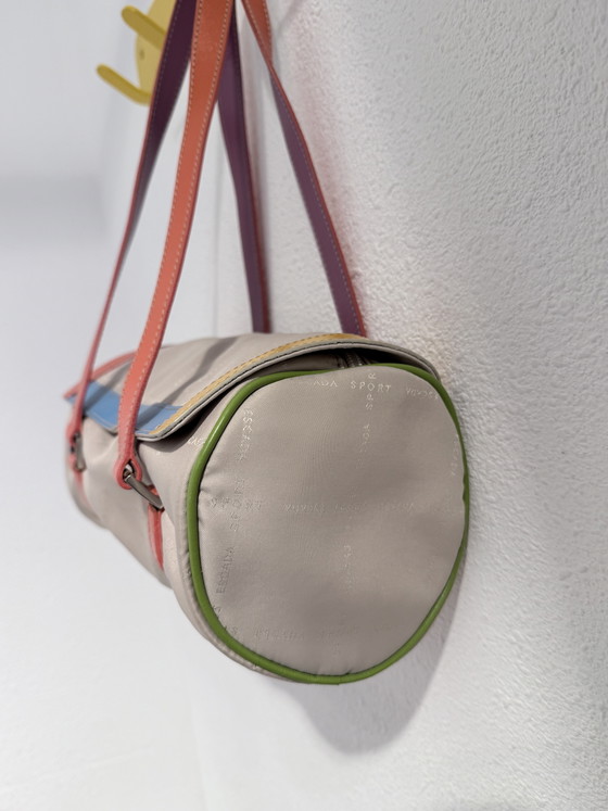 Sacoche cylindrique/baril Escada Sport vintage (état neuf) – Sacs seau, Nylon (photo 4 of 13)