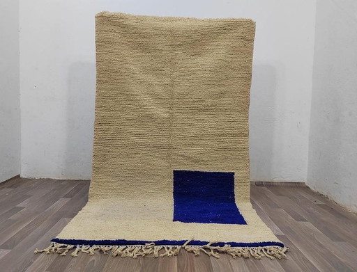 Alfombra tradicional hecha a mano de pura lana, 140 x 260 cm.