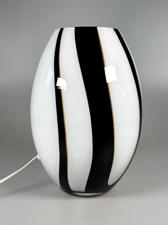 Vintage 1970s/80s glass table lamp by Volux, Italy – Plastic (photo 4 of 15)