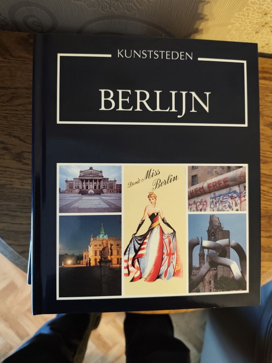 Bellissimo set di 9 libri vintage Città d'Arte – Libri d'arte, Carta (photo 7 of 10)