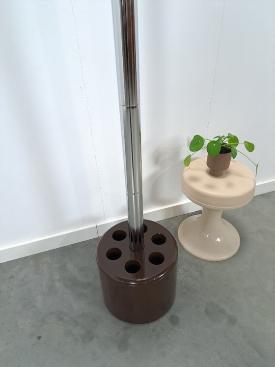 Image 1 of Porte-manteau Velca Legnano marron, modèle VIP, avec chrome et plastique