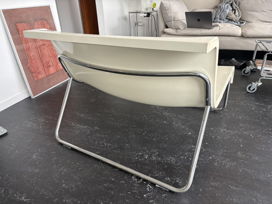 Kartell Form Fauteuil – Plastic, Chrome (photo 3 of 8)