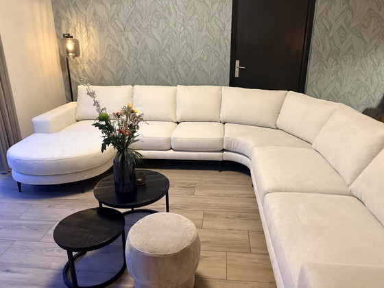 Image 1 of NIEUW! Ruime off-white bank met ronde details