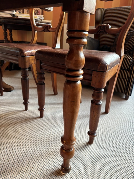 Salle à manger ludique du début de l'époque victorienne, style britannique – eetkamerset, Leather, Wood