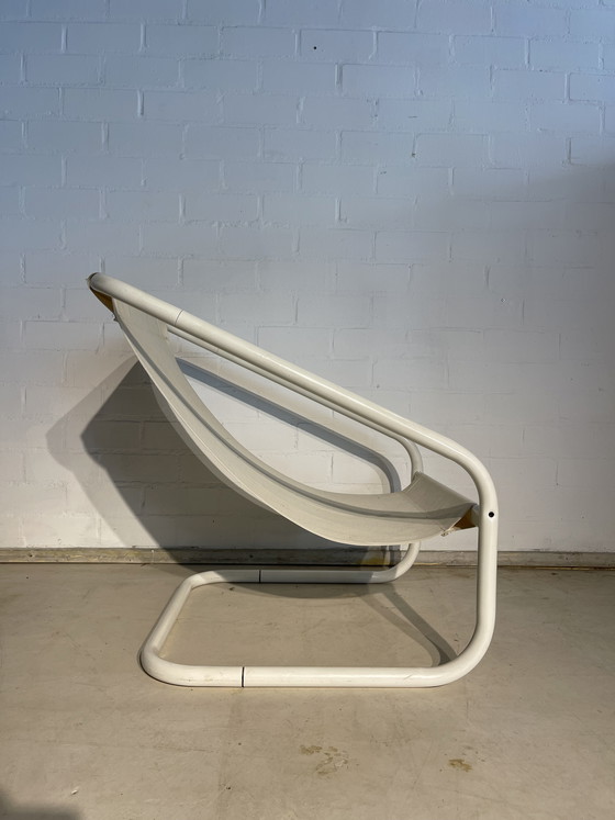Image 1 of Fauteuil lounge en acier tubulaire et toile, années 1970. La structure tubulaire est vintage.