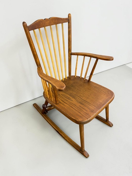 Antiker Schaukelstuhl um 1900–1920 mit Arretierung | Handgefertigter Windsor Rocking Chair | Folk Art Massivholz Sessel | Sammle