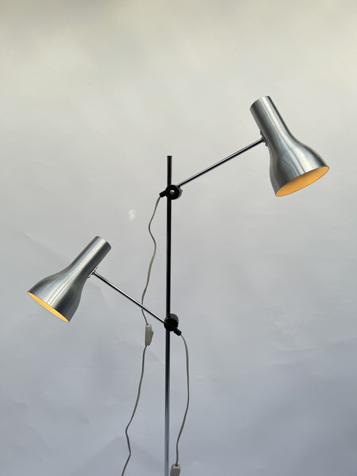 Minimalist Mid-Century Floor Lamp – Adjustable Double Cone Design (Hala Zeist / Anvia Style)