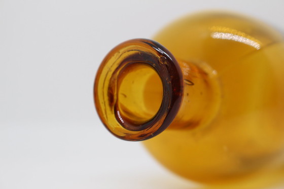 Image 1 of Bernsteinfarbene Apothekerflasche aus geschwefeltem Glas