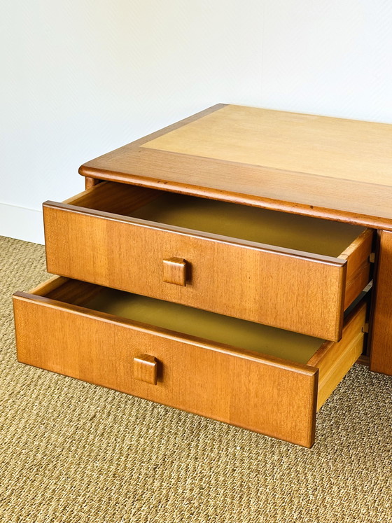 Image 1 of Scandinavisch dressoir van teakhout, 1960
