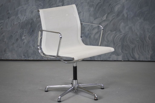 Vitra EA 108 Stuhl von Charles und Ray Eames, Deutschland, 1990er Jahre
