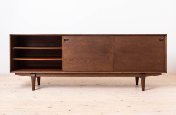 Image 1 of Dressoir van Skovby Møbler, modelnr. 65, chocoladebruin gebeitst eiken, Deens design