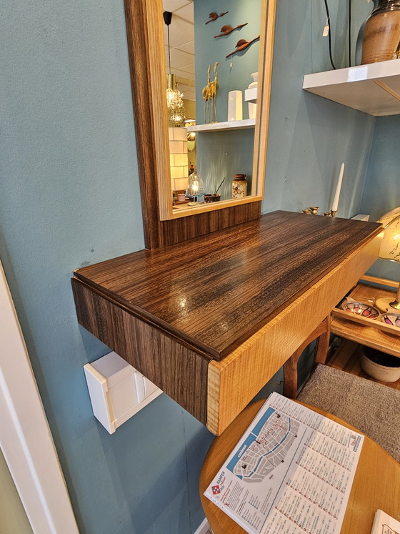 Image 1 of Vintage Mid-Century Hoge Spiegel met Lades en Handgrepen