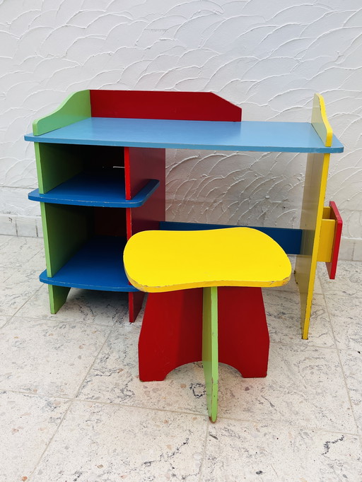 Kinderschreibtisch und -hocker Multicolor