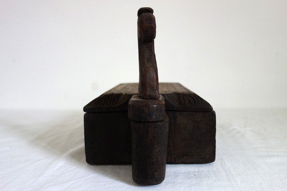 Image 1 of Boîte à Épices Sculptée à la Main, 19ème Siècle, Inde