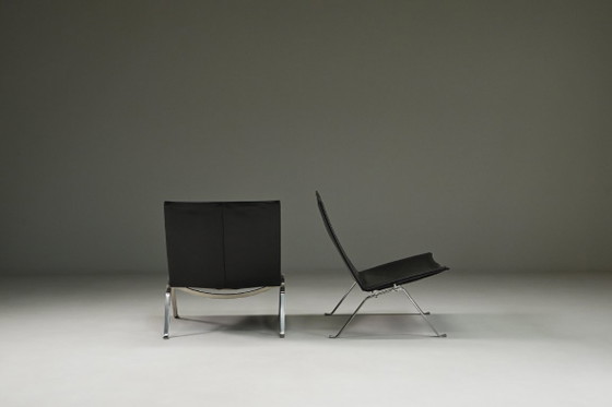 Image 1 of Ensemble de deux chaises longues PK22 par Poul Kjærholm pour Fritz Hansen, Danemark des années 1950.
