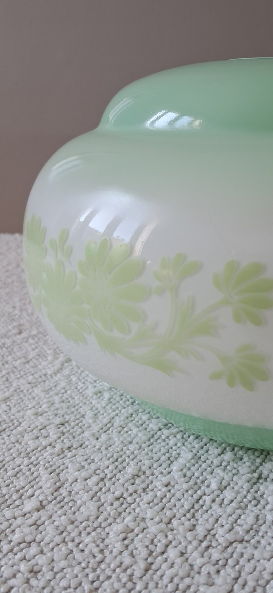 Opaline Globe 80s – Pendant lamps, Glass (photo 3 of 6)