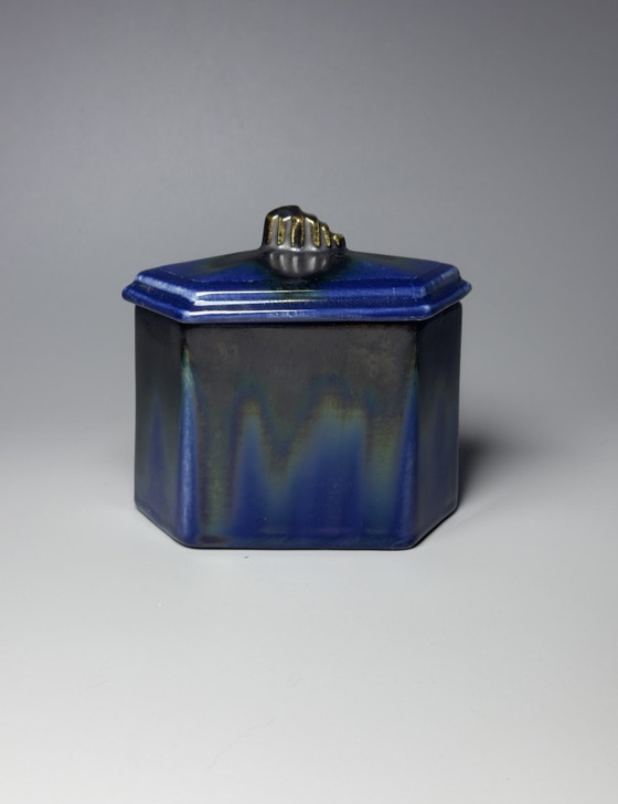 Image 1 of Boîte à couvercle Art Déco – Faïencerie de Thulin, Belgique, v. années 1930