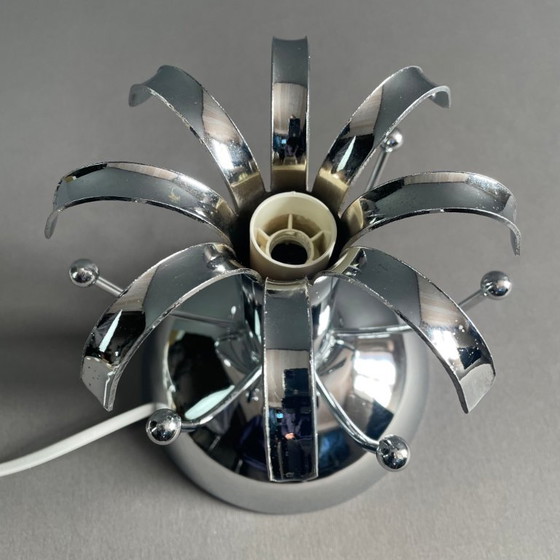 Image 1 of Coppia di lampade da tavolo o da comodino cromate, design Space Age, Italia anni '70