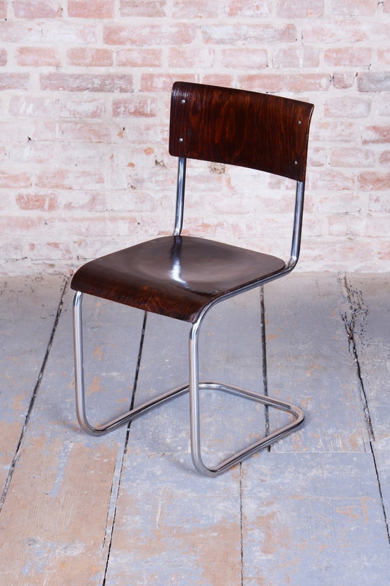 Silla Bauhaus restaurada, de Mart Stam para R. Slezak, haya, cromo, checa, década de 1920. (photo 11 of 12)