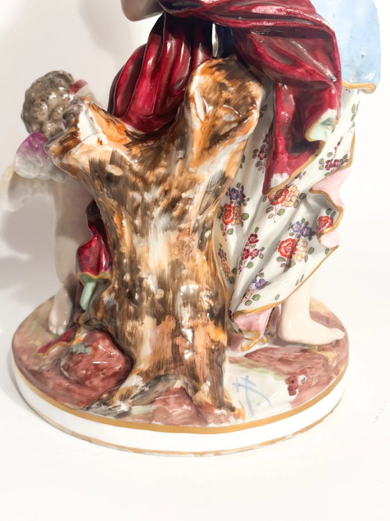 Meissen Porcelain Group of Venus with Cupid, 19th Century – Sculpture (photo 10 of 14)