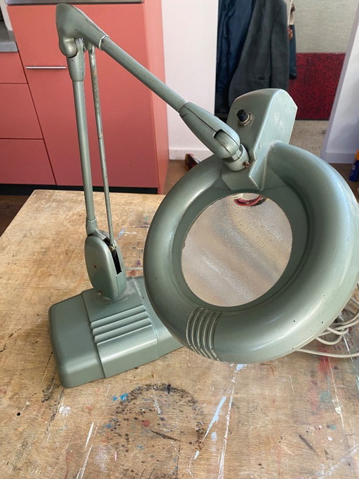 Dazor floating fixture USA
