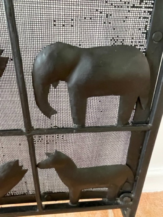 Image 1 of Parascintille in ferro battuto a forma di animale, stile Atelier Marolles, Francia, 1950