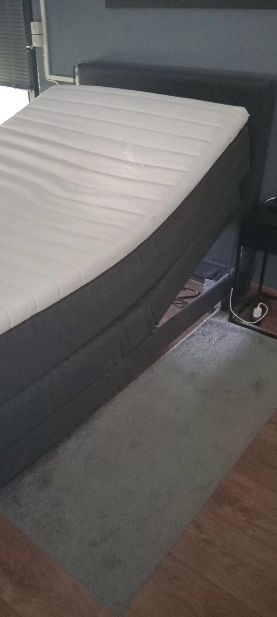 Image 1 of box spring 1.20