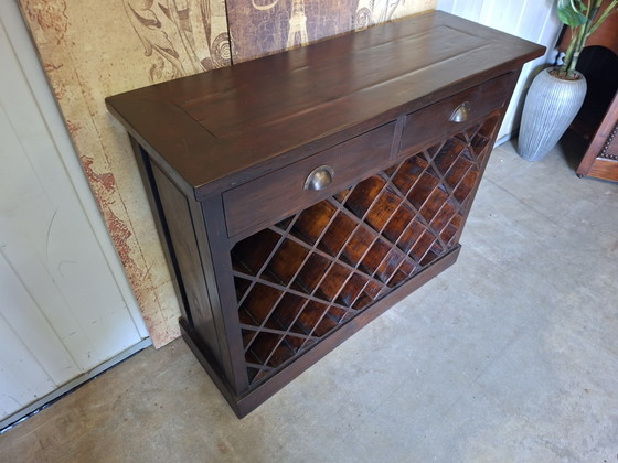 Image 1 of Mueble para vinos, mesa auxiliar y cómoda de teca con 2 cajones. Dimensiones: 102 x 36 cm y 85 cm de alto.
