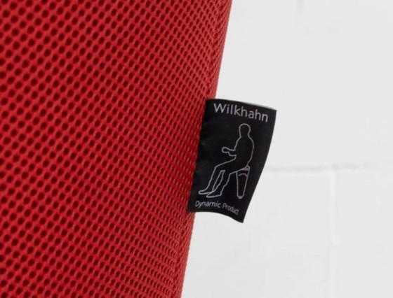 Image 1 of Stand-Up Kruk ("Stool") van Wilkhahn. ontwerper is Thorsten Franck.