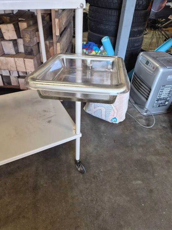 Vintage medical trolley with intact bowl, Bar carts, Metal, Glass, Creme (photo 6 of 6)