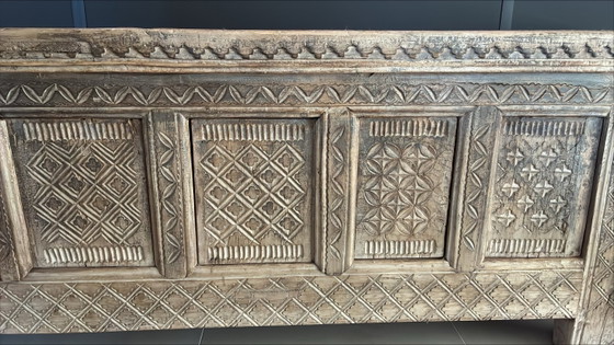 Antique Unique Oriental Sideboard with Wood Carvings – antiek (photo 4 of 5)