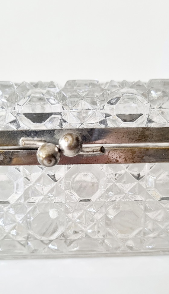 Image 1 of Antike Schmuckschatulle aus Pressglas