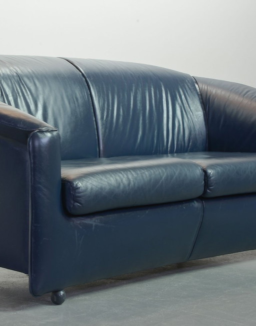 Mid-Century Design Wittmann Petrol Blue Soft Leather Two-Seat Sofa, Model Aura Designed by Paolo Piva. Austria, 1980s.