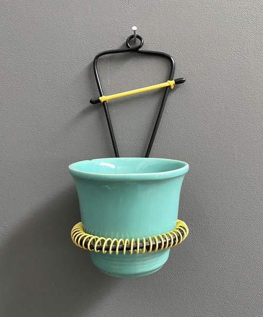 Wandhanger inclusief bloempot in groen, jaren 60.