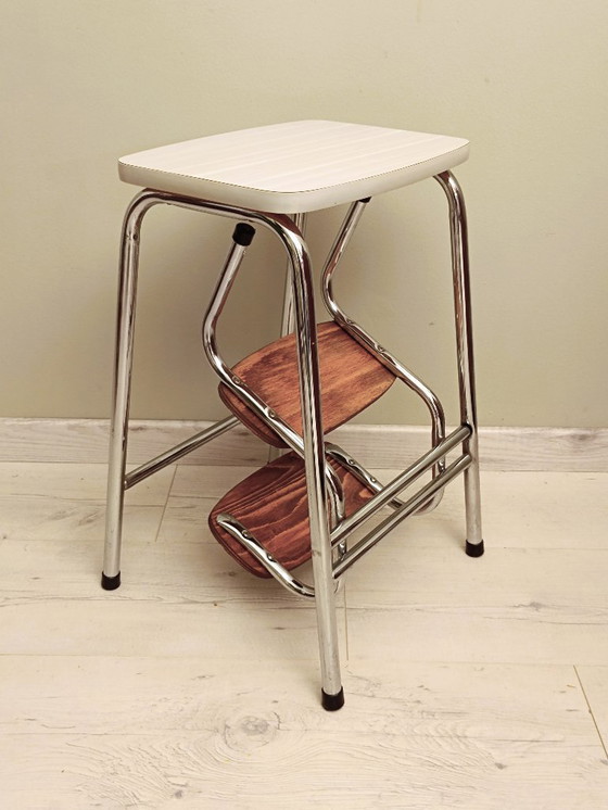 Image 1 of Vintage opstapje uit de jaren 60/70