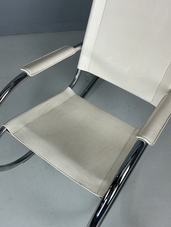 Image 1 of Bauhaus Schommelstoel