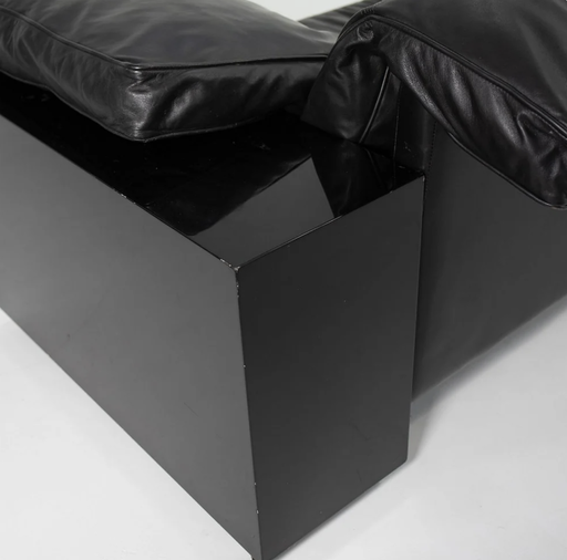 Lota Sofa by Eileen Gray